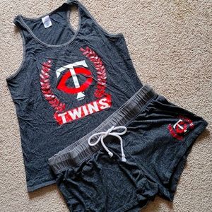 Minnesota Twins Shorts and racer back sleepware set. Sz L